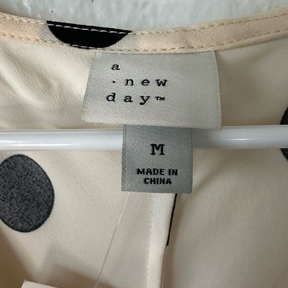 A NEW DAY Hi LO Polka Dot Maxi Dress Beige Creme Short Sleeves BNWT Medium Dress - Picture 2 of 7